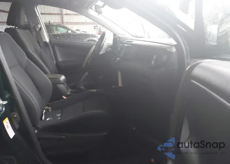 2018 Toyota Rav4 Adventure/Xle z USA, uszkodzony, nr VIN JTMRFREV9JJ235233